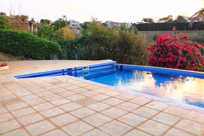 🏡 Casa Maravilhosa à Venda e para Locação em Condomínio Clube – Valinhos/SP - Valinhos - 