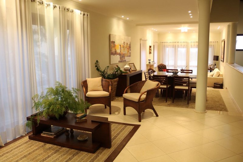 🏡 Casa Maravilhosa à Venda e para Locação em Condomínio Clube – Valinhos/SP - Valinhos - 