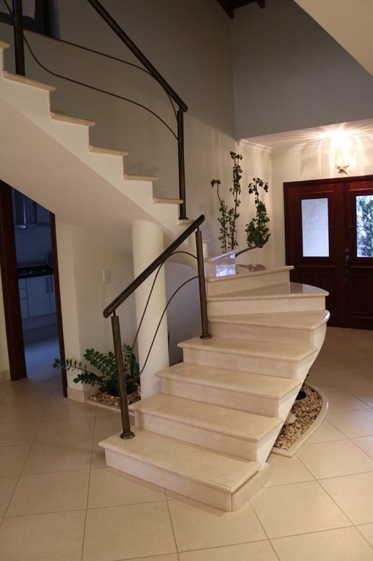 🏡 Casa Maravilhosa à Venda e para Locação em Condomínio Clube – Valinhos/SP - Valinhos - 