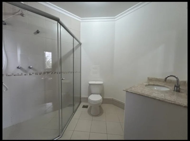 🏡 Casa Maravilhosa à Venda e para Locação em Condomínio Clube – Valinhos/SP - Valinhos - 