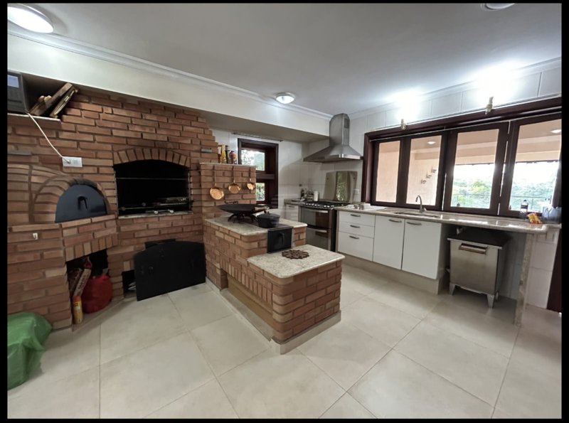 🏡 Casa Maravilhosa à Venda e para Locação em Condomínio Clube – Valinhos/SP - Valinhos - 