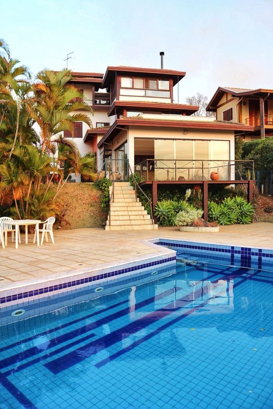 🏡 Casa Maravilhosa à Venda e para Locação em Condomínio Clube – Valinhos/SP - Valinhos - 