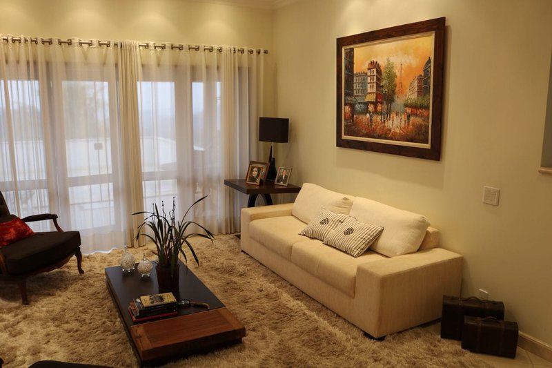 🏡 Casa Maravilhosa à Venda e para Locação em Condomínio Clube – Valinhos/SP - Valinhos - 