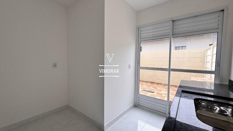 Sobrado em condomínio 2 dormitórios + 1 vaga de garagem - Guarulhos - 