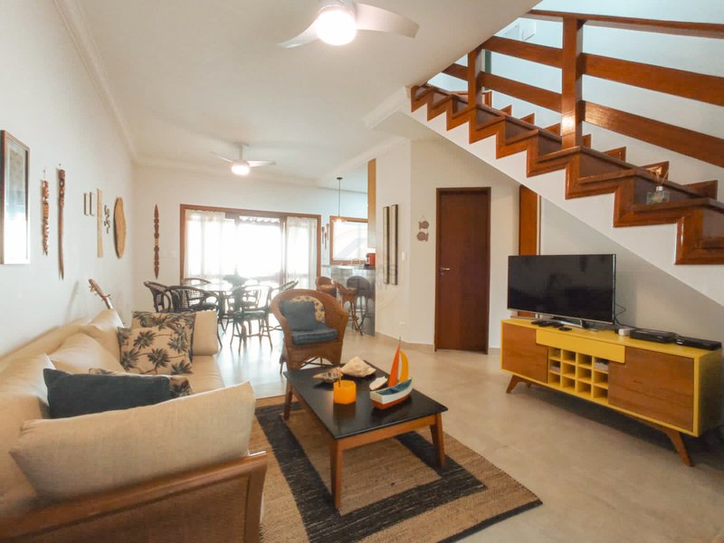 Casa em Condomínio na Praia de Juquehy - À VENDA - São Sebastião - 