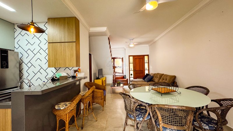 Casa em Condomínio na Praia de Juquehy - À VENDA - São Sebastião - 