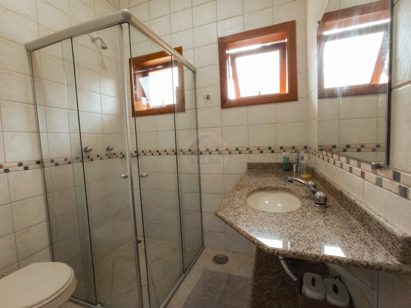 Casa em Condomínio na Praia de Juquehy - À VENDA - São Sebastião - 