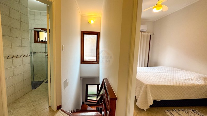 Casa em Condomínio na Praia de Juquehy - À VENDA - São Sebastião - 
