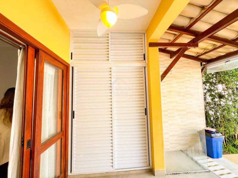 Casa em Condomínio na Praia de Juquehy - À VENDA - São Sebastião - 