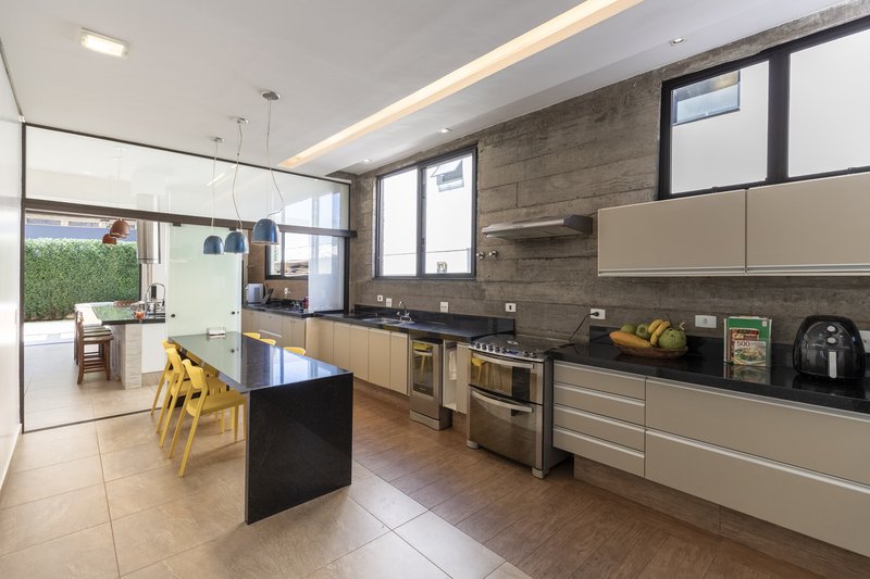 Casa à Venda Condomínio Siena, 346,52m², 5 Suítes, Bonfim Paulista/Ribeirão Preto-SP Rua Jornalista Rubens Volpe Filho Ribeirão Preto - 