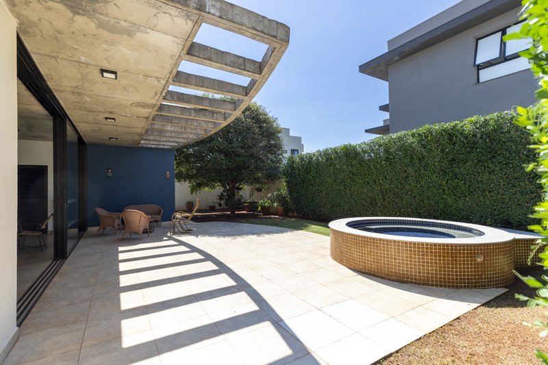 Casa à Venda Condomínio Siena, 346,52m², 5 Suítes, Bonfim Paulista/Ribeirão Preto-SP Rua Jornalista Rubens Volpe Filho Ribeirão Preto - 