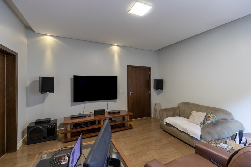 Casa à Venda Condomínio Siena, 346,52m², 5 Suítes, Bonfim Paulista/Ribeirão Preto-SP Rua Jornalista Rubens Volpe Filho Ribeirão Preto - 