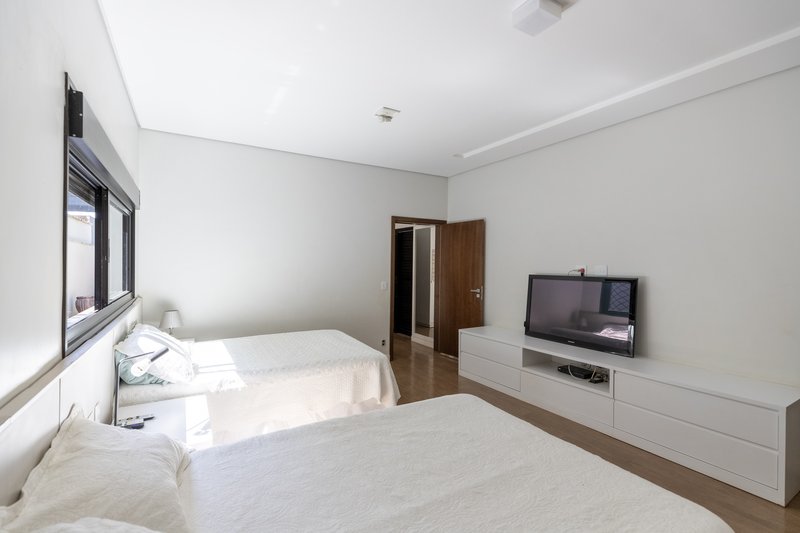 Casa à Venda Condomínio Siena, 346,52m², 5 Suítes, Bonfim Paulista/Ribeirão Preto-SP Rua Jornalista Rubens Volpe Filho Ribeirão Preto - 