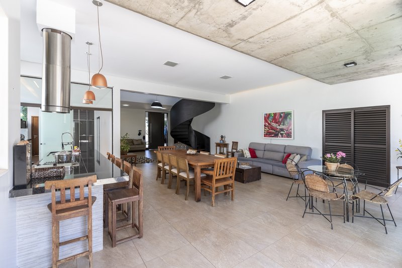 Casa à Venda Condomínio Siena, 346,52m², 5 Suítes, Bonfim Paulista/Ribeirão Preto-SP Rua Jornalista Rubens Volpe Filho Ribeirão Preto - 