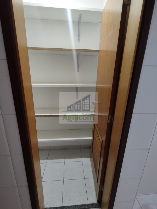 APARTAMENTO À VENDA E PARA LOCAÇÃO EM CAMPO BELO COM 4 DORMITÓRIOS Rua Cancioneiro Popular São Paulo - 
