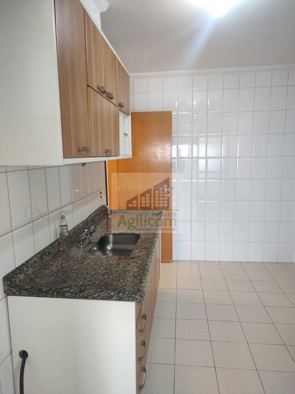 APARTAMENTO À VENDA E PARA LOCAÇÃO EM CAMPO BELO COM 4 DORMITÓRIOS Rua Cancioneiro Popular São Paulo - 
