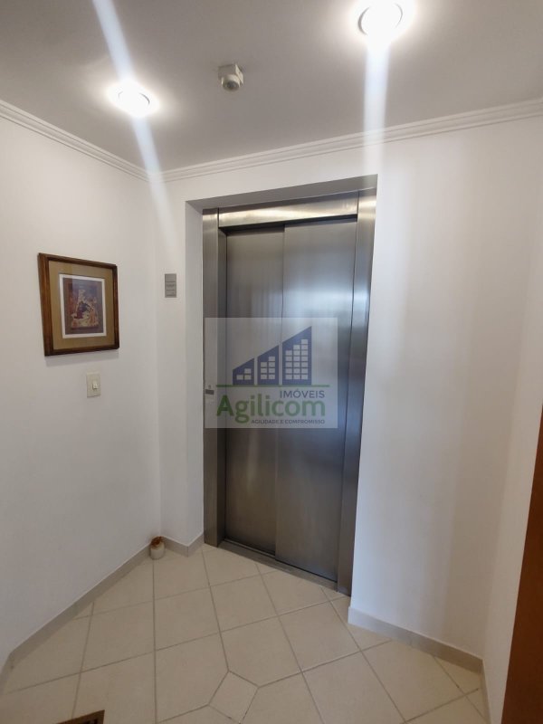 APARTAMENTO À VENDA E PARA LOCAÇÃO EM CAMPO BELO COM 4 DORMITÓRIOS Rua Cancioneiro Popular São Paulo - 