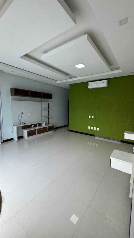 Ampla casa com piscina para locação no Colonial em Eunápolis Praça das Bromelias  Eunápolis - 