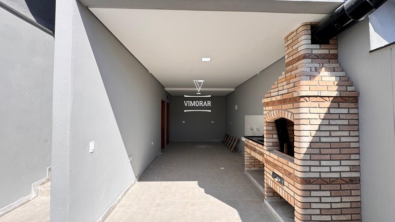 Casa térrea 3 dormitórios sendo 1 suíte + churrasqueira - Itaquaquecetuba - 