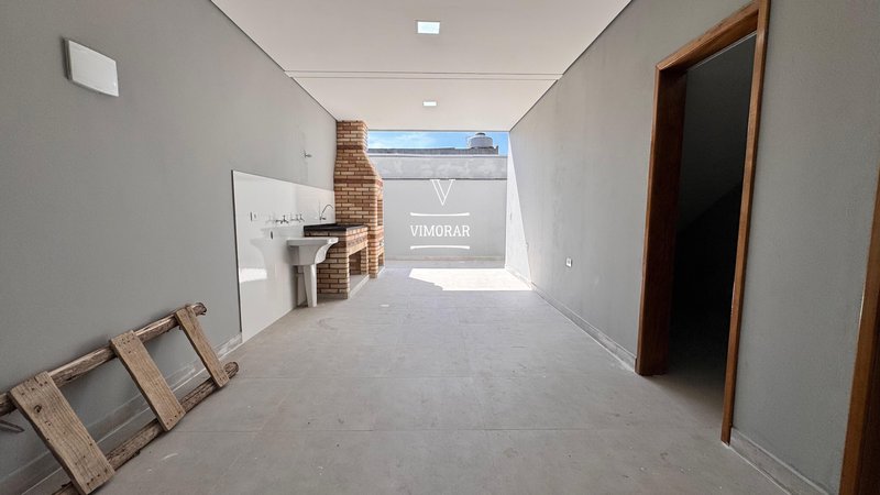 Casa térrea 3 dormitórios sendo 1 suíte + churrasqueira - Itaquaquecetuba - 
