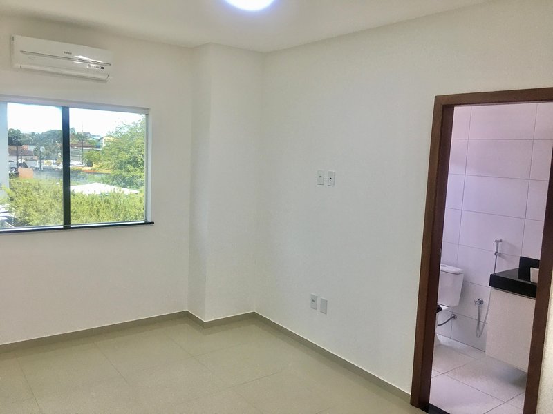 Apartamento de fino acabamento com varanda e garagem em Eunápolis Rua Otávio Mangabeira  Eunápolis - 