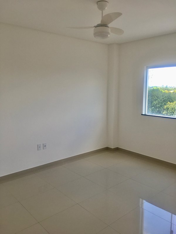 Apartamento de fino acabamento com varanda e garagem em Eunápolis Rua Otávio Mangabeira  Eunápolis - 