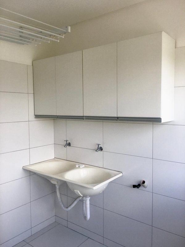 Apartamento de fino acabamento com varanda e garagem em Eunápolis Rua Otávio Mangabeira  Eunápolis - 