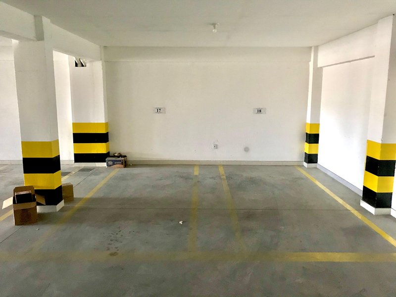 Apartamento de fino acabamento com varanda e garagem em Eunápolis Rua Otávio Mangabeira  Eunápolis - 