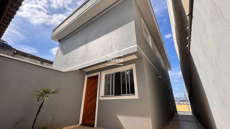 Sobrado 2 dormitórios sendo 1 suíte + 2 vagas de garagem - Itaquaquecetuba - 