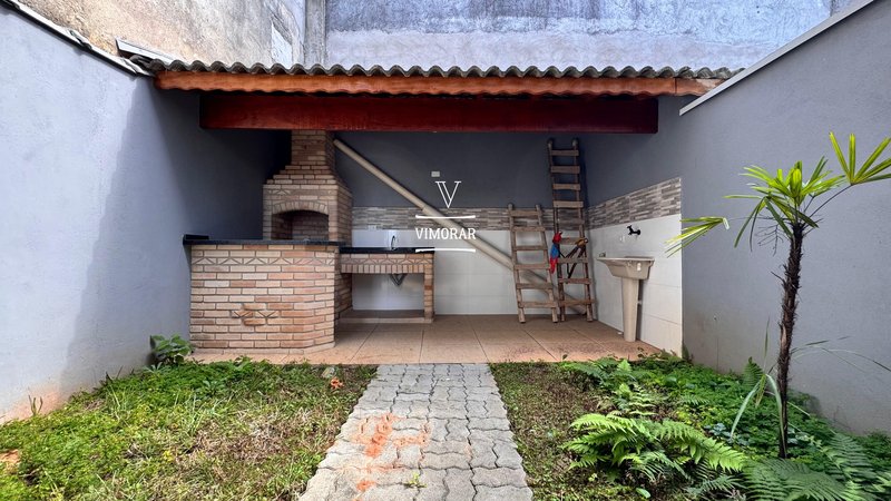 Sobrado 2 dormitórios sendo 1 suíte + 2 vagas de garagem - Itaquaquecetuba - 