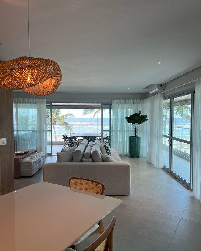 PÉS NA AREIA, VISTA DESLUMBRANTE E LUXO ABSOLUTO NA RIVIERA - Bertioga - 