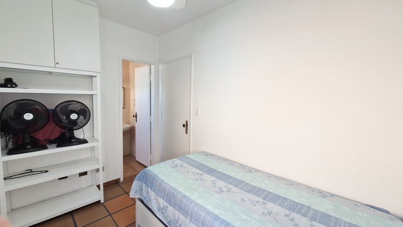Apartamento 3 suítes com Vista Mar a 200 metros da praia da Enseada ! Rua Amazonas Guarujá - 