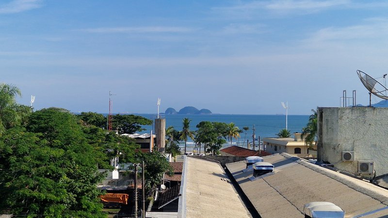 Apartamento 3 suítes com Vista Mar a 200 metros da praia da Enseada ! Rua Amazonas Guarujá - 