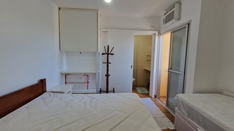 Apartamento 3 suítes com Vista Mar a 200 metros da praia da Enseada ! Rua Amazonas Guarujá - 