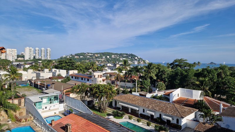 Apartamento 3 suítes com Vista Mar a 200 metros da praia da Enseada ! Rua Amazonas Guarujá - 