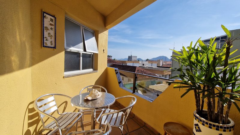 Apartamento 3 suítes com Vista Mar a 200 metros da praia da Enseada ! Rua Amazonas Guarujá - 