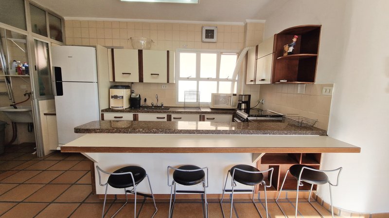 Apartamento 3 suítes com Vista Mar a 200 metros da praia da Enseada ! Rua Amazonas Guarujá - 