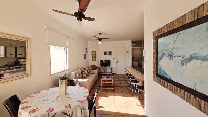 Apartamento 3 suítes com Vista Mar a 200 metros da praia da Enseada ! Rua Amazonas Guarujá - 