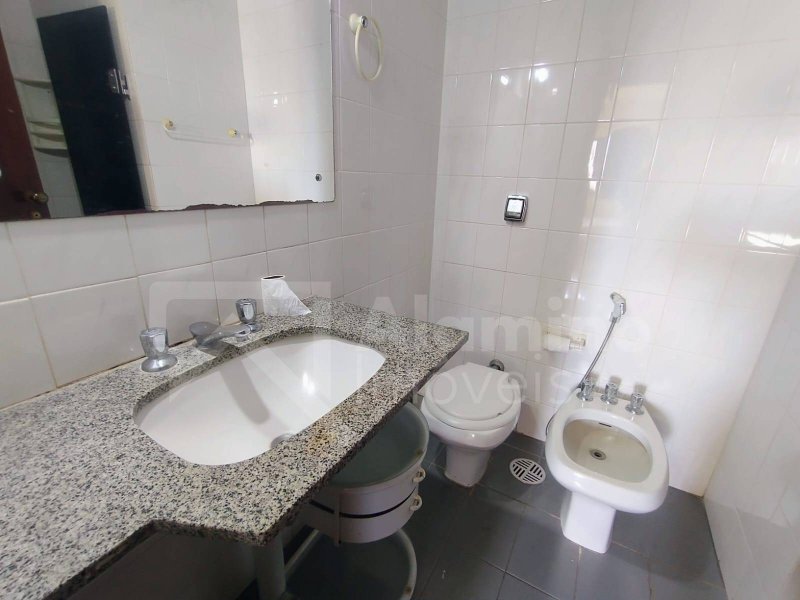 SAN REMO - APARTAMENTO 03 DORM SENDO 01 SUÍTE  Bauru - 