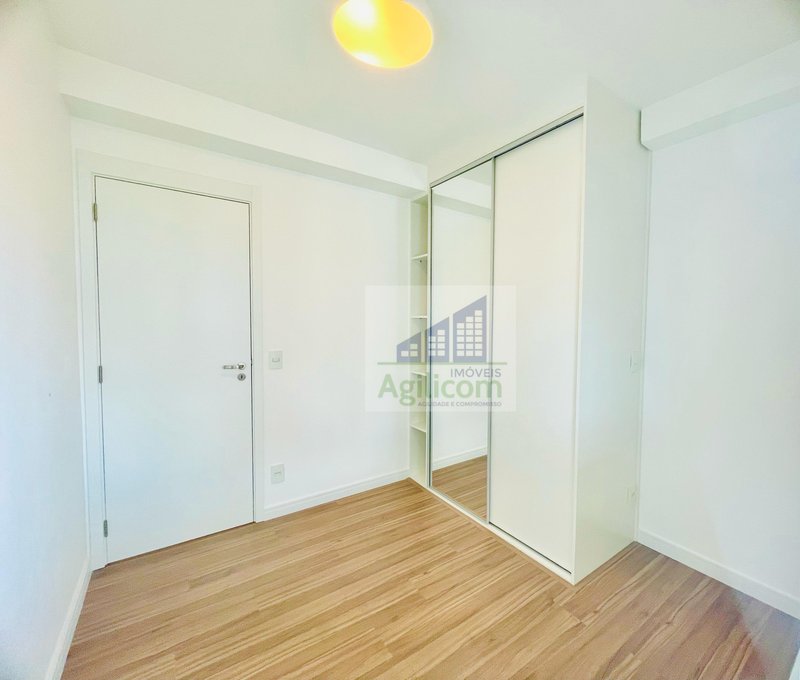APARTAMENTO À VENDA EM VILA GUARANI COM 2 DORMITÓRIOS Avenida Doutor Hugo Beolchi São Paulo - 