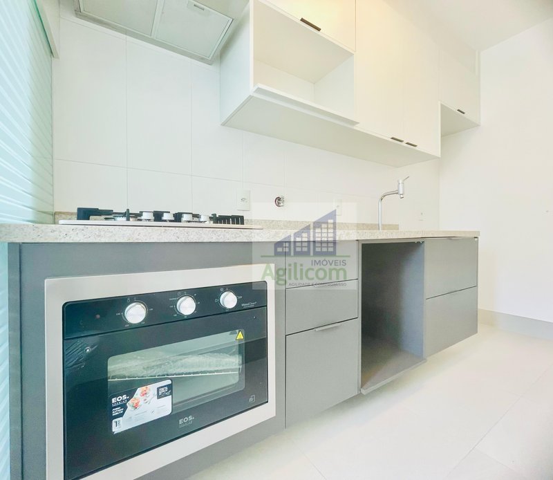 APARTAMENTO À VENDA EM VILA GUARANI COM 2 DORMITÓRIOS Avenida Doutor Hugo Beolchi São Paulo - 