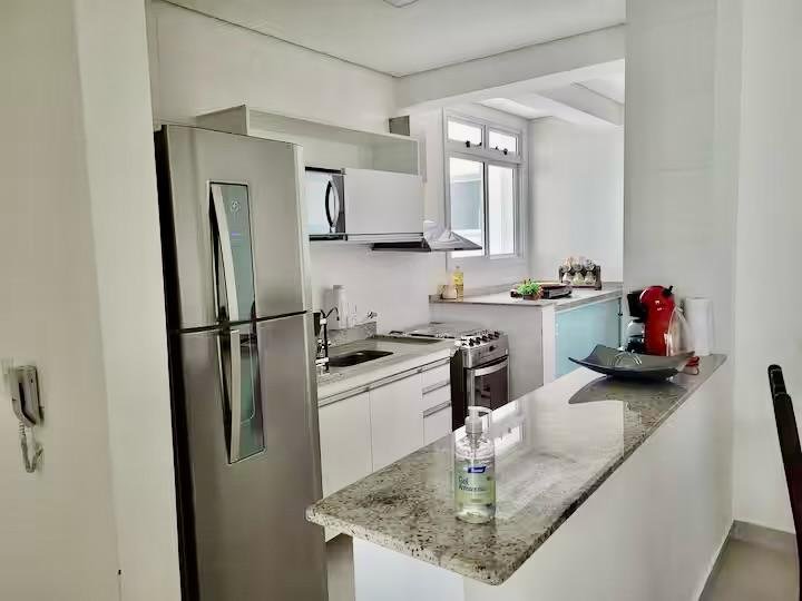 Apartamento MOBILIADO com vista para o mar na Martim de Sá - Caraguatatuba - 