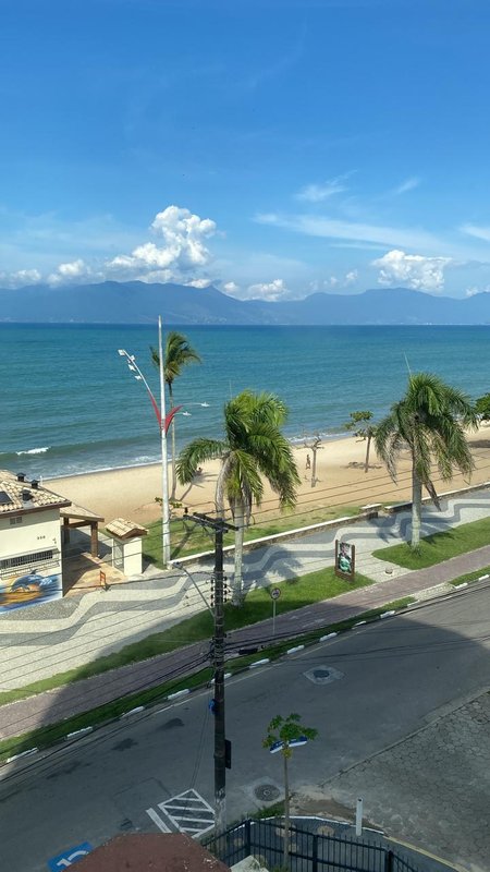 Totalmente mobiliado e com uma vista de tirar o fôlego - Caraguatatuba - 