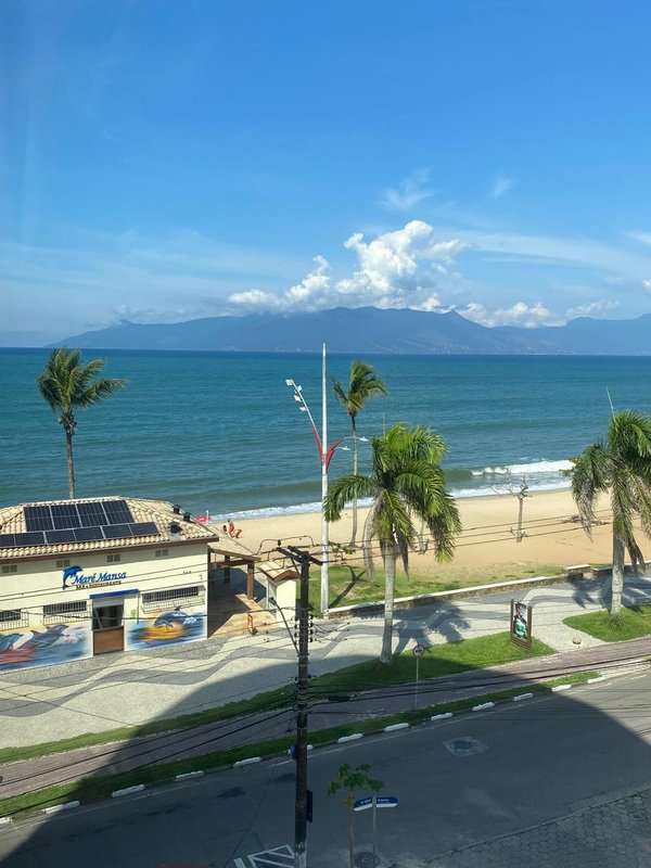 Totalmente mobiliado e com uma vista de tirar o fôlego - Caraguatatuba - 