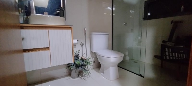 Casa alto padrão à venda com 3 dorm.(1 suíte c/closet) + 2 Vagas Residencial Monte Líbano  Santa Fé do Sul - 