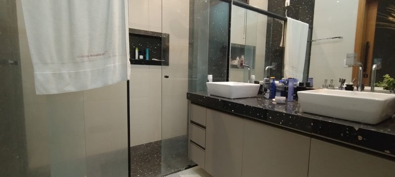 Casa alto padrão à venda com 3 dorm.(1 suíte c/closet) + 2 Vagas Residencial Monte Líbano  Santa Fé do Sul - 
