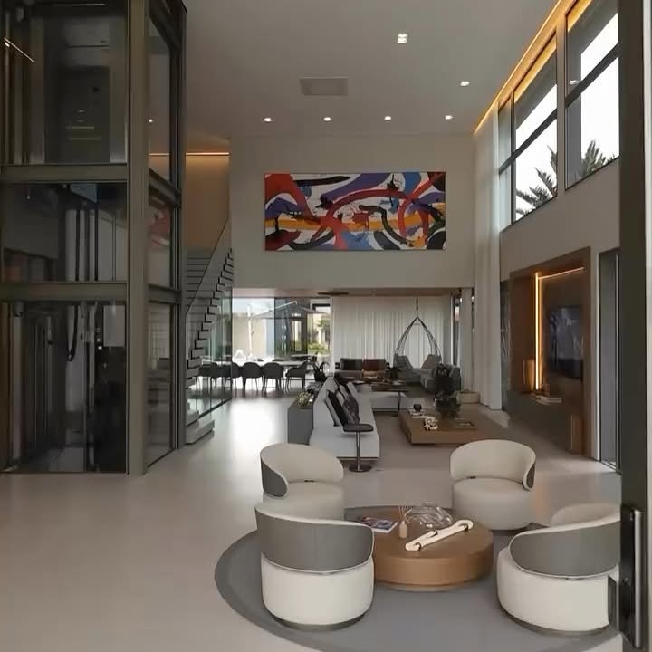 MANSÃO EXCLUSIVA NO JARDIM ACAPULCO – GUARUJÁ, SP Avenida Kensei Tamayose Guarujá - 