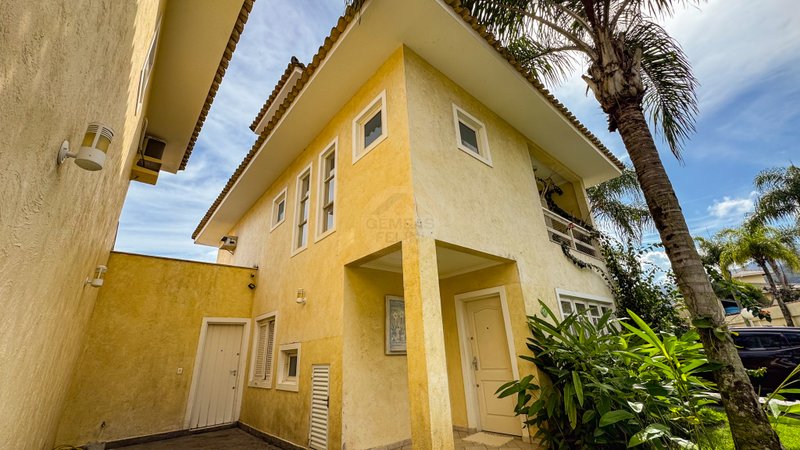 Casa em Condomínio Fechado na Praia de Juquehy - LOCAÇÃO ANUAL - São Sebastião - 