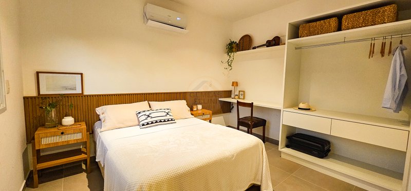 Sofisticação e Conforto: Casa em Condomínio na Praia de Juquehy - À VENDA - São Sebastião - 