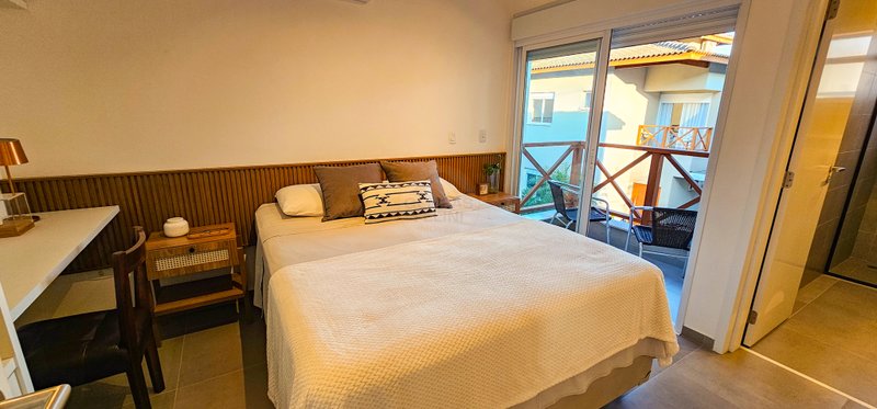 Sofisticação e Conforto: Casa em Condomínio na Praia de Juquehy - À VENDA - São Sebastião - 